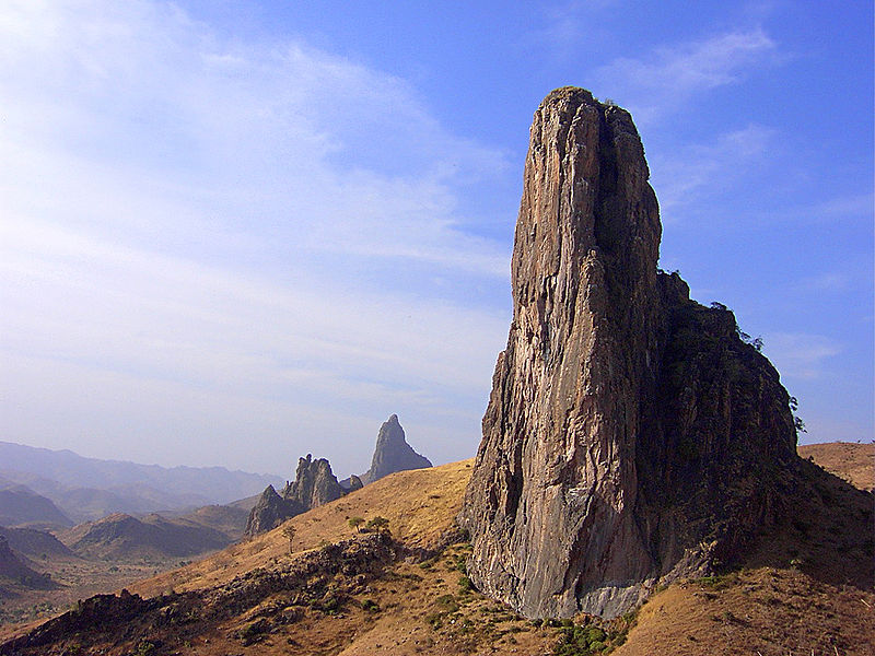 Ruhmsiki Peak im Hochland von Kamerun (c) Acaja