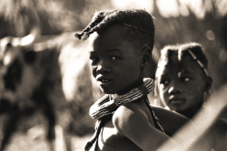 Mädchen aus dem Volk der Himba