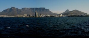 Table_Mountain_from_harbour-